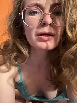 Hii Adel online show from March 30, 11:37 pm