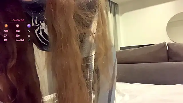 Kissme Kira online show from March 14, 9:49 pm