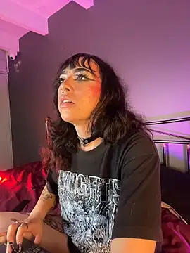 HoneyDemoni online show from March 12, 1:58 pm