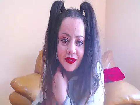 SexyNicolle4u online show from March 18, 9:25 am