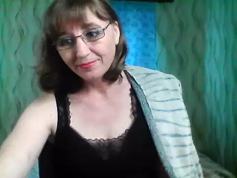 Alisaprice077 online show from May 28, 11:41 am