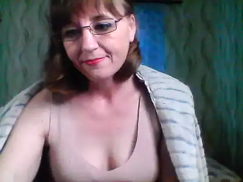 Alisaprice077 online show from May 29, 12:25 pm
