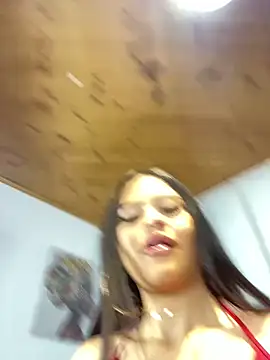 Cloe pink1 online show from April 8, 1:35 pm