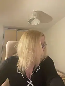 JanieLight53 online show from March 13, 7:59 pm