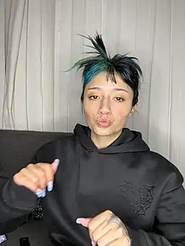 baby akuma online show from July 17, 3:22 am