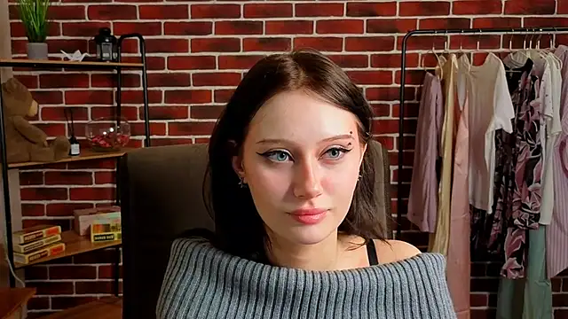 MargarettHampton online show from March 20, 2:55 pm