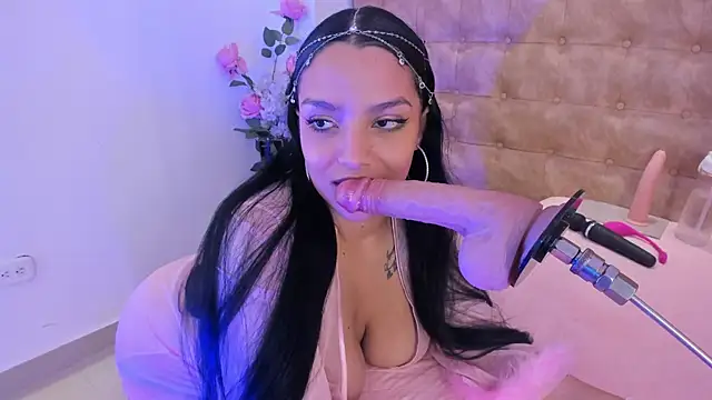 ariana morelly online show from May 24, 12:15 pm