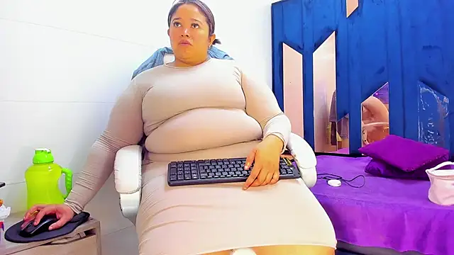 BustyyJuicy Rs online show from July 10, 2:28 pm