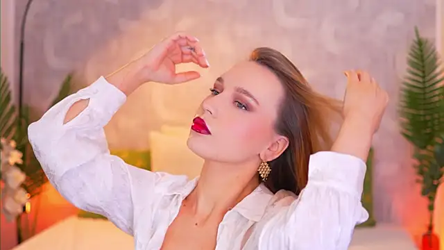MargoHillX online show from July 25, 4:25 pm