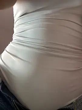 Adalyn Cute online show from April 27, 11:40 am