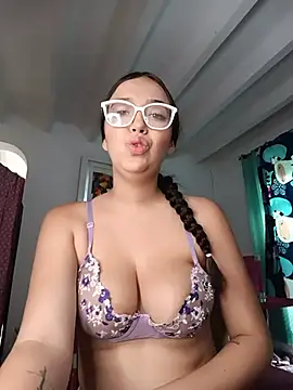 Kitty Loveee online show from May 16, 8:41 pm