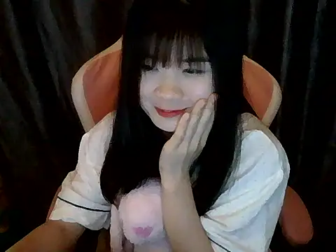 Cum-withyou online show from June 4, 5:39 pm