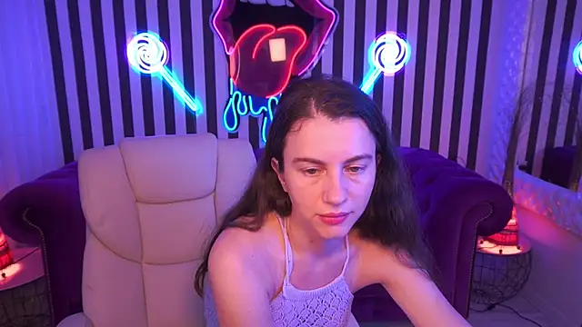 LittleJulii online show from July 27, 2:03 pm
