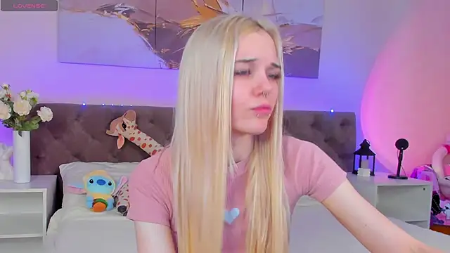 Mimi angels online show from April 27, 1:25 am