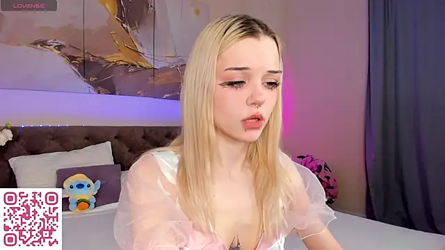 Mimi angels online show from April 11, 1:12 am