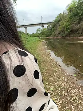 luoli-b online show from March 16, 7:45 am