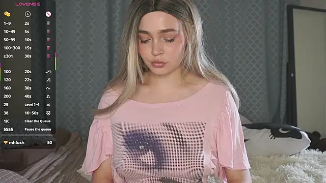 MilkMila online show from July 31, 8:21 pm