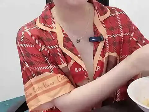 hunhun122 online show from April 6, 7:31 am