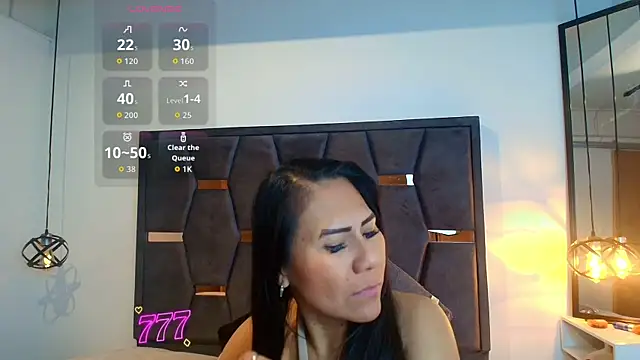 Keyla Brunette  online show from May 18, 11:49 am