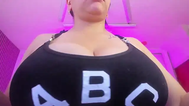 silvana monrroe online show from April 24, 1:03 pm