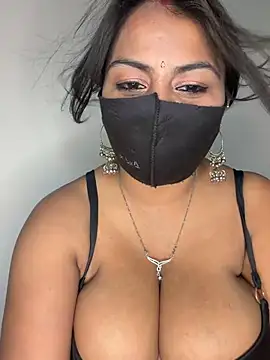 hot8178 online show from June 9, 5:45 pm