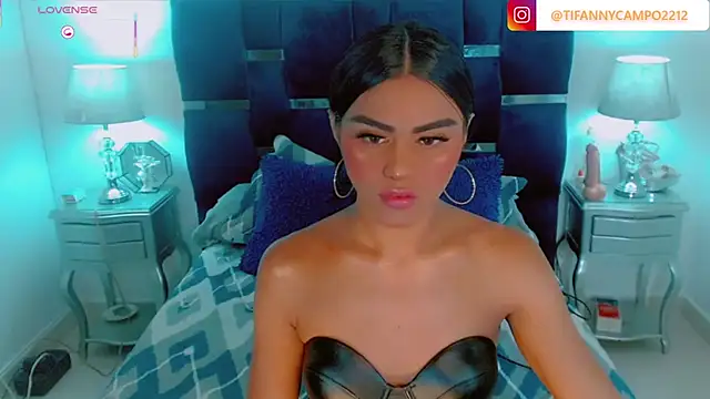 tiifannysexyhot online show from July 19, 7:10 am