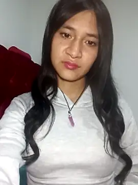 KarolaMendez online show from May 17, 3:16 am