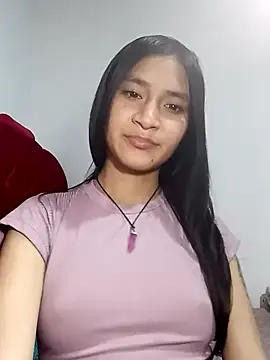KarolaMendez online show from May 10, 9:39 pm