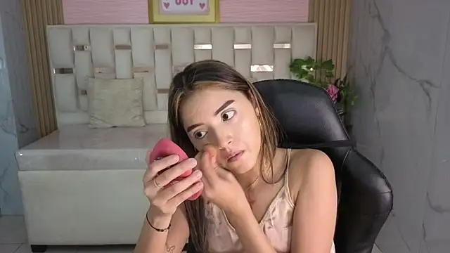 veronicaa s online show from May 14, 7:52 pm