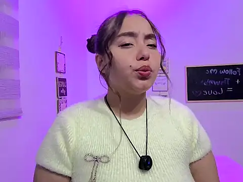 cherry valeria online show from May 14, 5:35 am