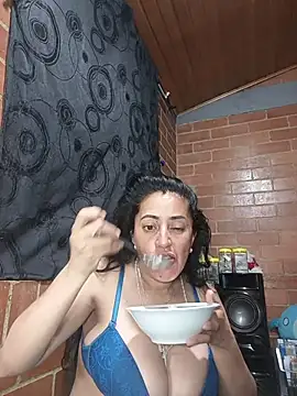 Alexandrina online show from May 15, 11:51 pm