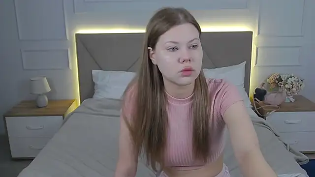 Sophie Rays online show from March 27, 4:03 am