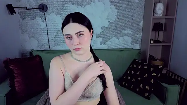 NoraLumi online show from April 10, 12:00 pm