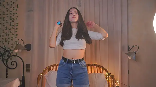 WanetaKyer online show from April 11, 3:12 am