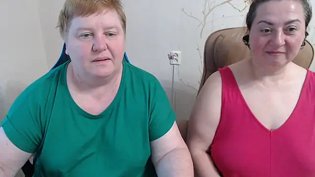 Lindy-Jeanie online show from May 28, 5:44 pm