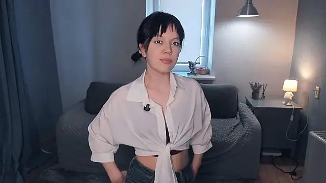 DarcyCanson online show from March 23, 12:44 pm