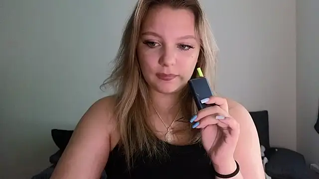 bettyloveu online show from July 14, 4:06 am