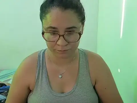 estrellajunior online show from July 16, 11:26 am