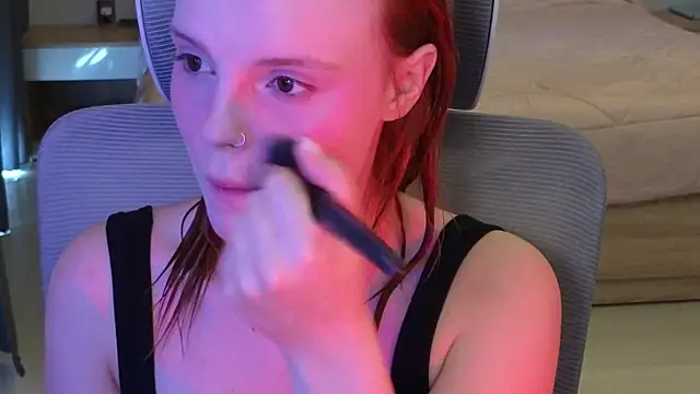 mollybossy online show from April 14, 7:52 am