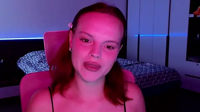 mollybossy online show from June 17, 12:56 am