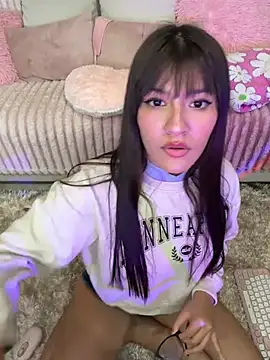 xayah cute online show from May 27, 3:25 am