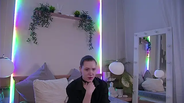 ViliannaBlack online show from May 18, 2:21 am