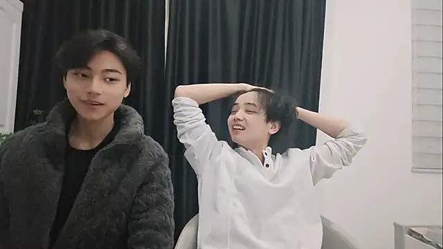 ZH-HUAHUA online show from March 16, 12:42 pm