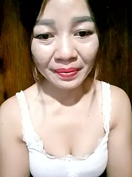 Yiyi102300 online show from May 28, 1:58 am
