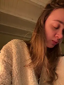 KettyMua online show from March 13, 8:43 pm