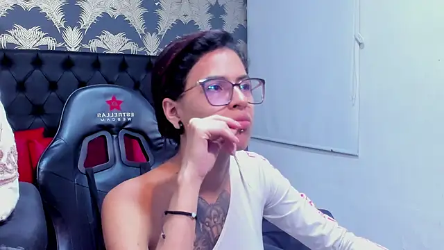 Emily Lopera online show from May 1, 3:15 pm