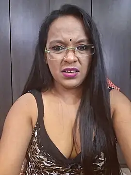 hornyrosy321 online show from May 24, 5:56 pm