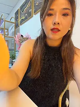 Xiaoxiao-y online show from June 15, 9:20 am
