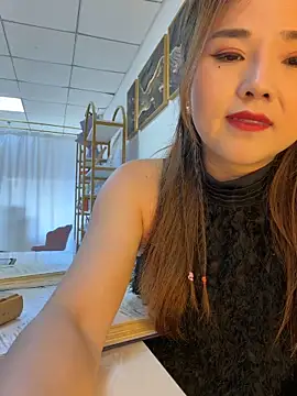 Xiaoxiao-y online show from June 6, 7:03 am