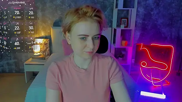 Shiny Liss online show from May 15, 1:54 am